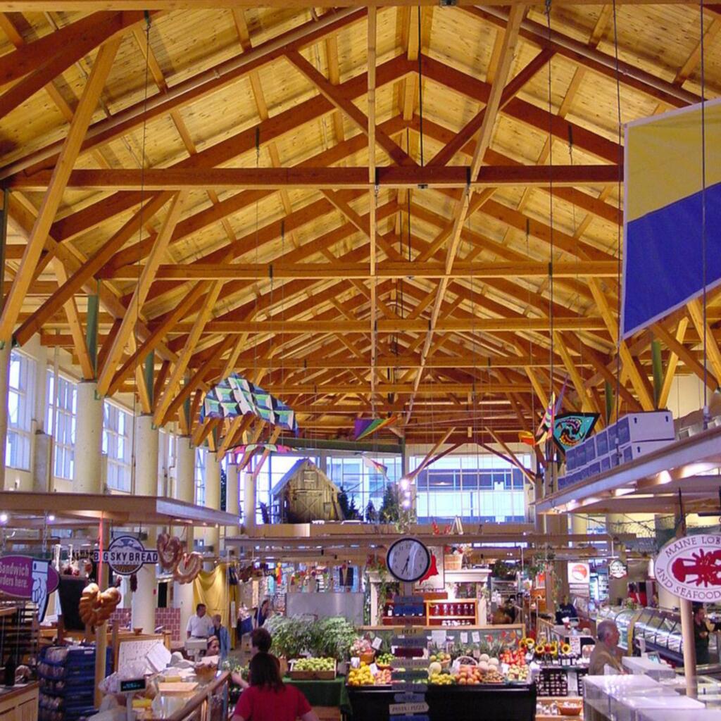 Portland Public Market Shortly After Opening in 1998 Courtesy of Rudy Bruner Award