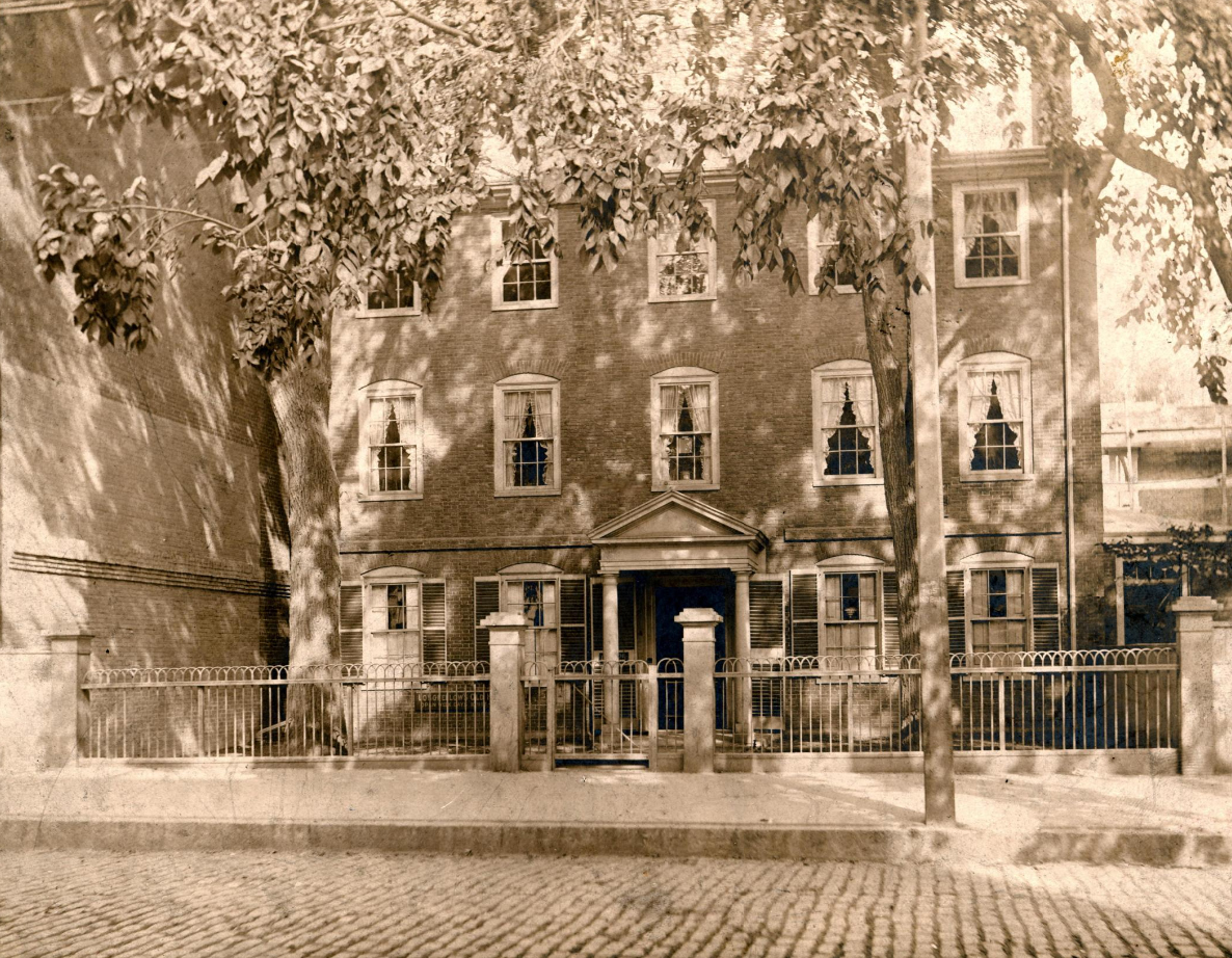 Wadsworth-Longfellow House in 1903