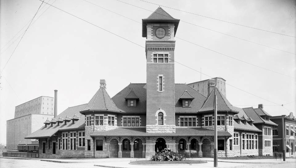 Grand Trunk Railway Station in 1915